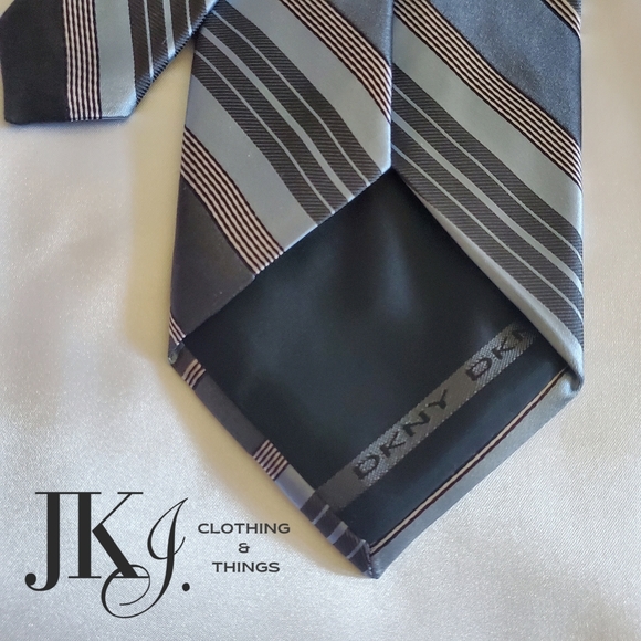 DKNY Mens Tie Silk Blue/Gray Striped